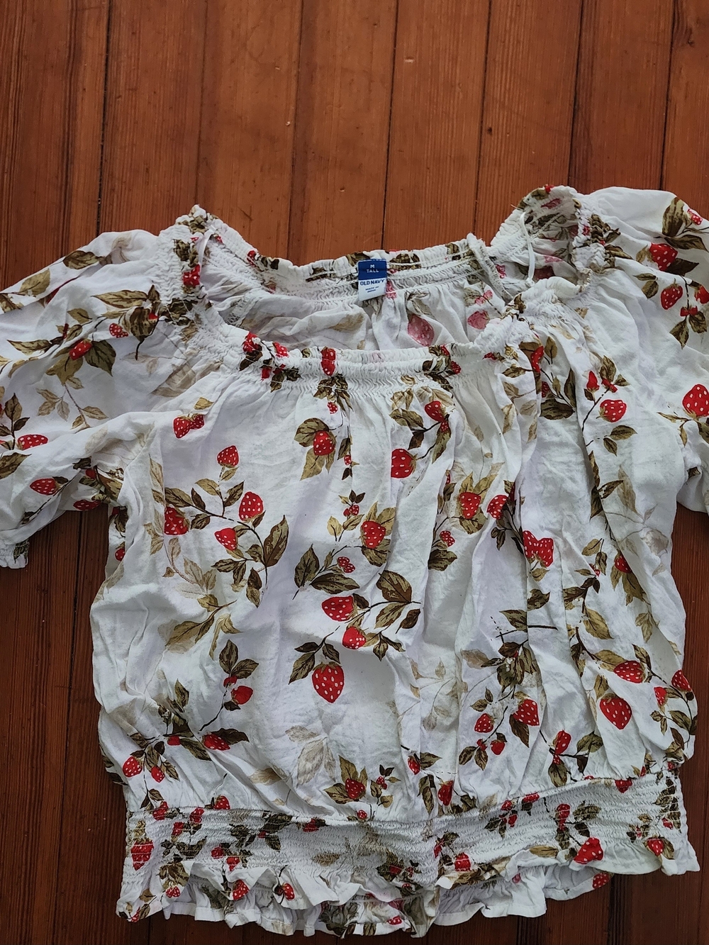 Old Navy All Cotton White Strawberry-Print Smocked Peasant M Tall Blouse